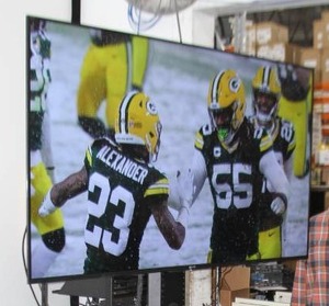 lot 101 image: Sony XBR-75X850D 75 4K HDTV Smart LED HD TV  Television  Display  Monitor
