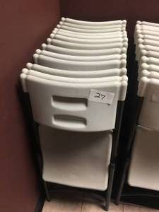 lot 27 image: Lot of 13 Heavy Duty Plastic Folding Chairs