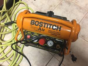 lot 29 image: Bostich High Output Portable Air Compressor with Hose