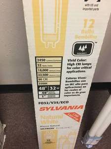 lot 59 image: Lot of 33 Sylvania T8 32W 48 Replacement Bulbs - New