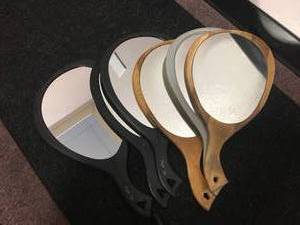 lot 68 image: Lot of 6 Hand Held Salon Mirrors