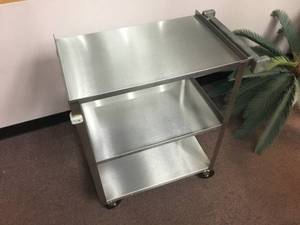 lot 121 image: Stainless Steel 3 Shelf Rolling Cart - Measures Approx. 33 x 27 x 16