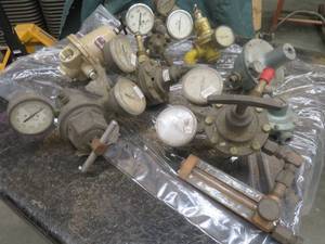 lot 30 image: WELDING REGULATORS AND GAUGES