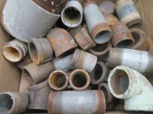 lot 54 image: MISC FITTINGS