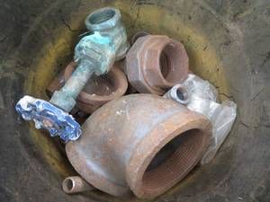 lot 74 image: BUCKET OF LARGER FITTINGS