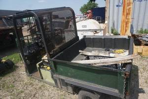 lot 37 image: Cushman Turf Truck 3 Wheeled Utility Vehicle