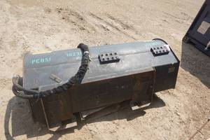 lot 18 image: Bobcat Brand Universal Mount Skid Loader Skid Steer 62 Hydraulic Tiller Attachment