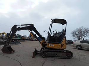 lot 5 image: 2015 John Deere 27D Tracked Mini Excavator