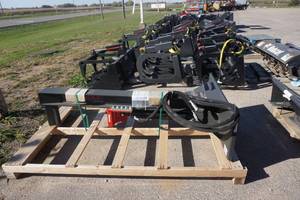 lot 16 image: Brand New Made In America Grey Wolf Universal Mount Bobcat Skid Loader Skid Steer 24 Ton Log Splitter Attachment