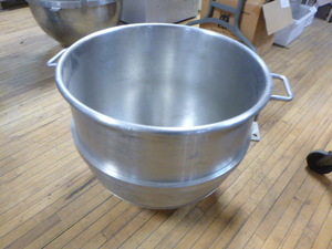 lot 30 image: Stainless Steel Mixing Bowl
