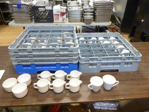 lot 49 image: TeaCoffee Cups in Racks