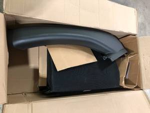 lot 1 image: MTD Genuine Factory Parts Original Equipment 30 in. Double Bagger for Cub Cadet, Troy-Bilt and Craftsman Rear Engine Lawn Mowers Customer Returns See Pictures