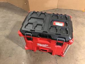 lot 7 image: Milwaukee PACKOUT 22 in. Modular XL Tool Box  Customer Returns See Pictures
