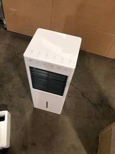 lot 45 image: 447 CFM 3-Speeds White Portable Air Conditioner for 200 sq.ft. with Remote Control and 2-Gallon Water Tank  Customer Returns See Pictures
