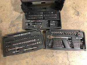 lot 9 image: Husky Mechanics Tool Set   Customer Returns See Pictures