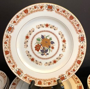 Empress Royal Palace China Service for 8 plus Creamer and Sugar Set