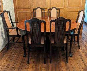 Gorgeous Vintage Dining Table Set