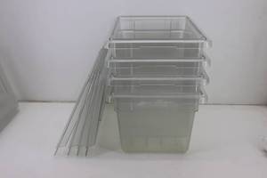4 4.75gal Tubs w Covers
