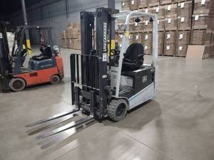 lot 5 image: Unicarriers Electric Forklift, Mode...