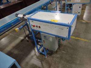 lot 56 image: Bei Chuan Pillow Roller, 208 Volt, ...