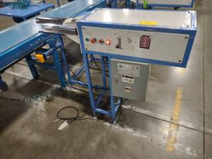 lot 59 image: Bei Chuan Pillow Roller, 208 Volt, ...