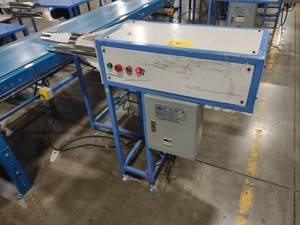 lot 61 image: Bei Chuan Pillow Roller, 208 Volt, ...