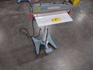 lot 87 image: Mercier Model ME-450FC 18 Foot Sea...