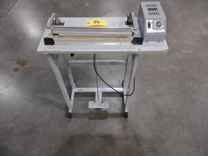 lot 96 image: Universal 16 Foot Sealer...