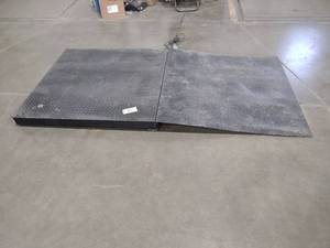 lot 97 image: Mettler Toledo Pallet Scale 4x4 w...
