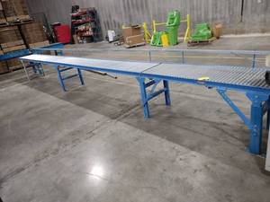 lot 139 image: SJF Gravity Feed Roller Conveyor, 2...