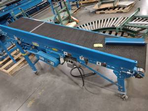lot 141 image: Hytrol Power Belt Conveyor, 20 x 8...