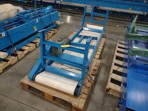 lot 151 image: Hytrol Power Belt Conveyor, 24 x 1...