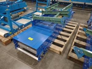 lot 152 image: Hytrol Power Belt Conveyor, 24 x 2...