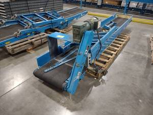 lot 160 image: Hytrol Power Belt Conveyor, 20 x 1...