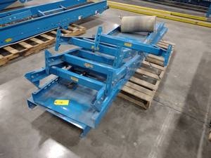 lot 161 image: Hytrol Power Belt Conveyor, 20 x 2...