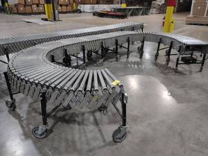 lot 122 image: Best Flex Motorized Flex Conveyor, ...