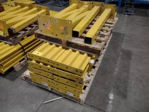 lot 176 image: Steel Guard Safety Railing, Extra H...