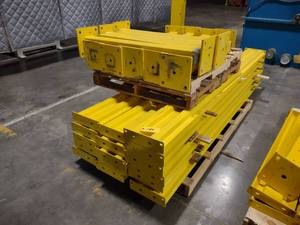lot 185 image: Uline Heavy Duty Safety Rail, Appro...
