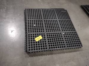 lot 210 image: (5)  3x3 Interlocking Rubber Anti-F...