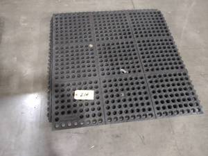 lot 214 image: (5)  3x3 Interlocking Rubber Anti-F...