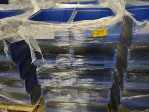 lot 277 image: (20) Quantum QUS955 Stacking Poly S...