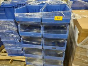 lot 282 image: (20) Quantum QUS955 Stacking Poly S...