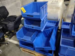 lot 296 image: (10) Quantum QUS955 Stacking Poly S...