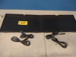 lot 655 image: (2) Dell 19 Monitors...