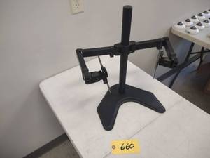 lot 660 image: Dual Monitor Stand...