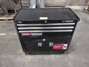 lot 408 image: Husky Rolling Tool Cabinet...