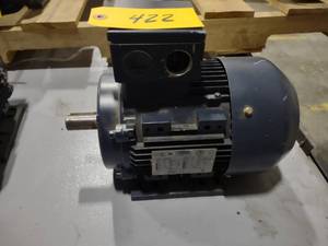 lot 422 image: Leeson 2 hp. Motor, 230460 Volt, 3...