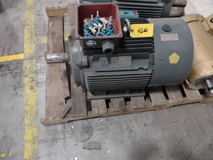 lot 426 image: Guandong 30 KW Motor, 220 Volt, 3 P...