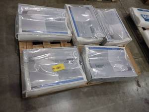 lot 462 image: (5) Memory Foam Contour Pillows...
