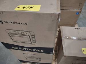 lot 474 image: Taotronics TT-AF012 Air Fryer Oven,...